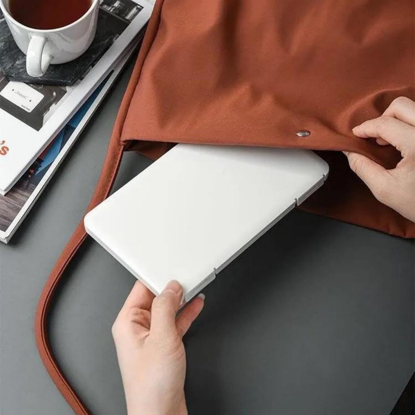 Masks Organizer, False Eyelashes Storage Box Portable,Face Masks Plastic Case Storage Box (Blue)