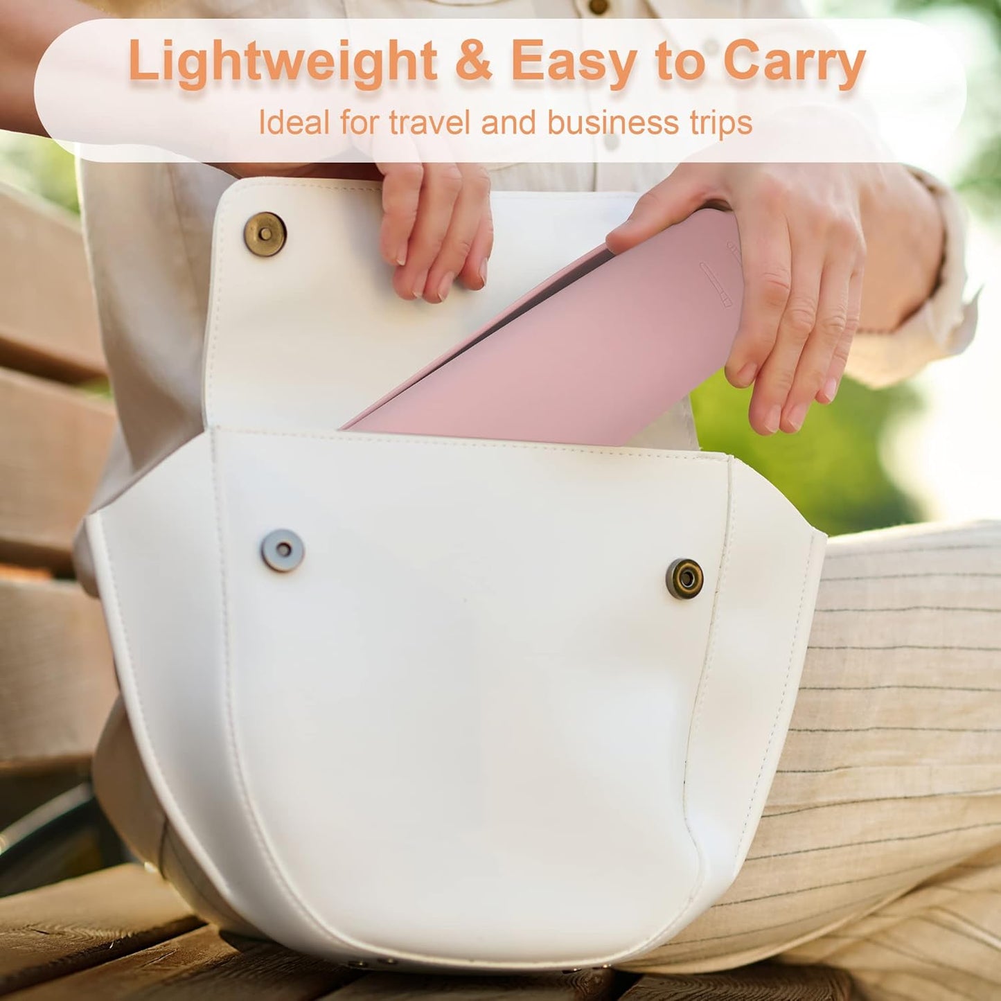 FERYES Travel Makeup Brush Holder, Magnetic Anti-fall Out Silicon Portable Cosmetic Face Brushes Holder, Soft and Sleek Makeup Tools Organizer for Travel-Pink