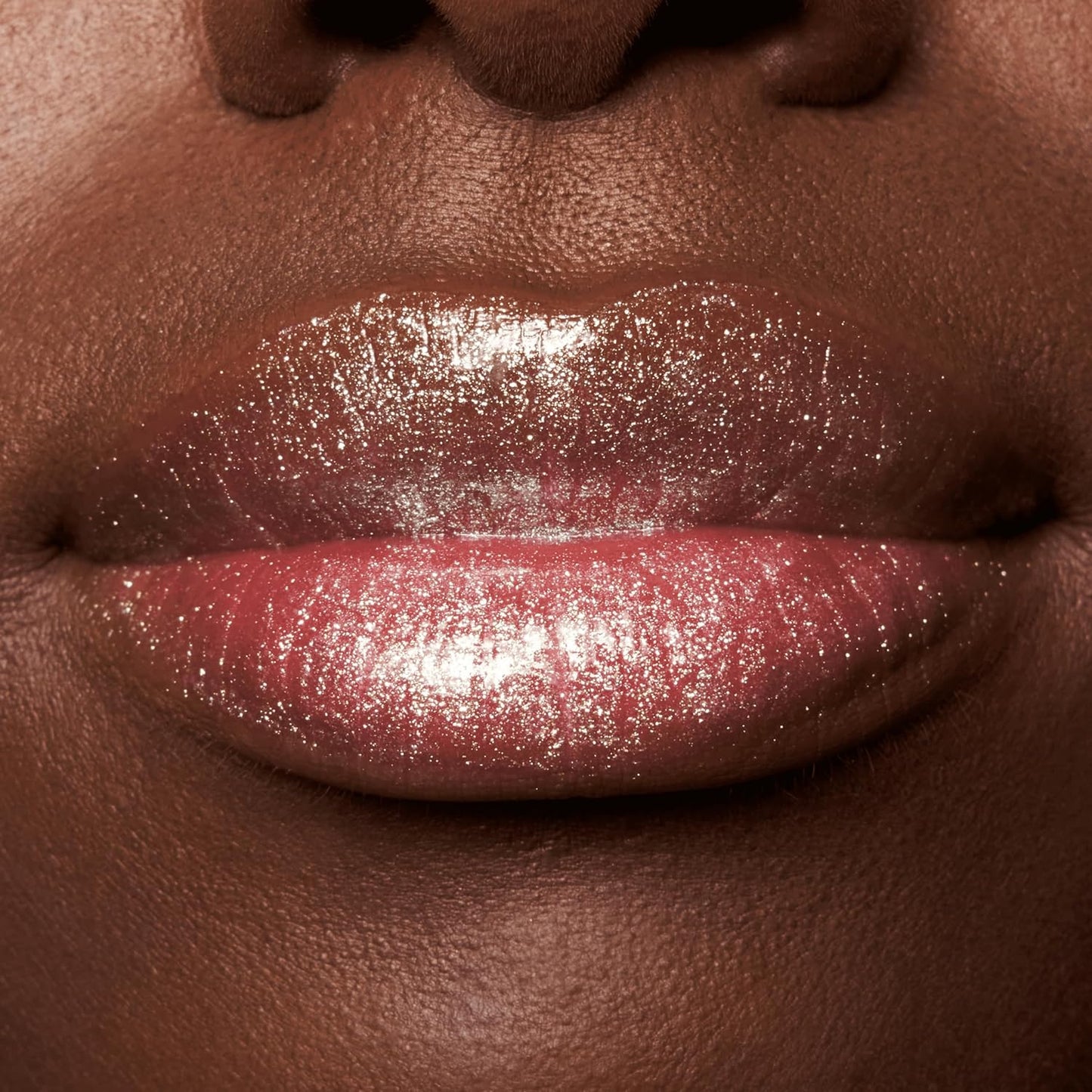 essence | Meta Glow Multi-Reflective Lip Gloss | Iridescent Shimmer, Holographic, Non-Sticky & Comfortable | Vegan & Cruelty Free (03 | Pink Vision)